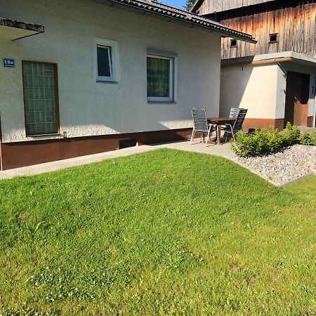 Appartement Ferienhaus Rafaela Mit Privatstrand à Ledenitzen Extérieur photo