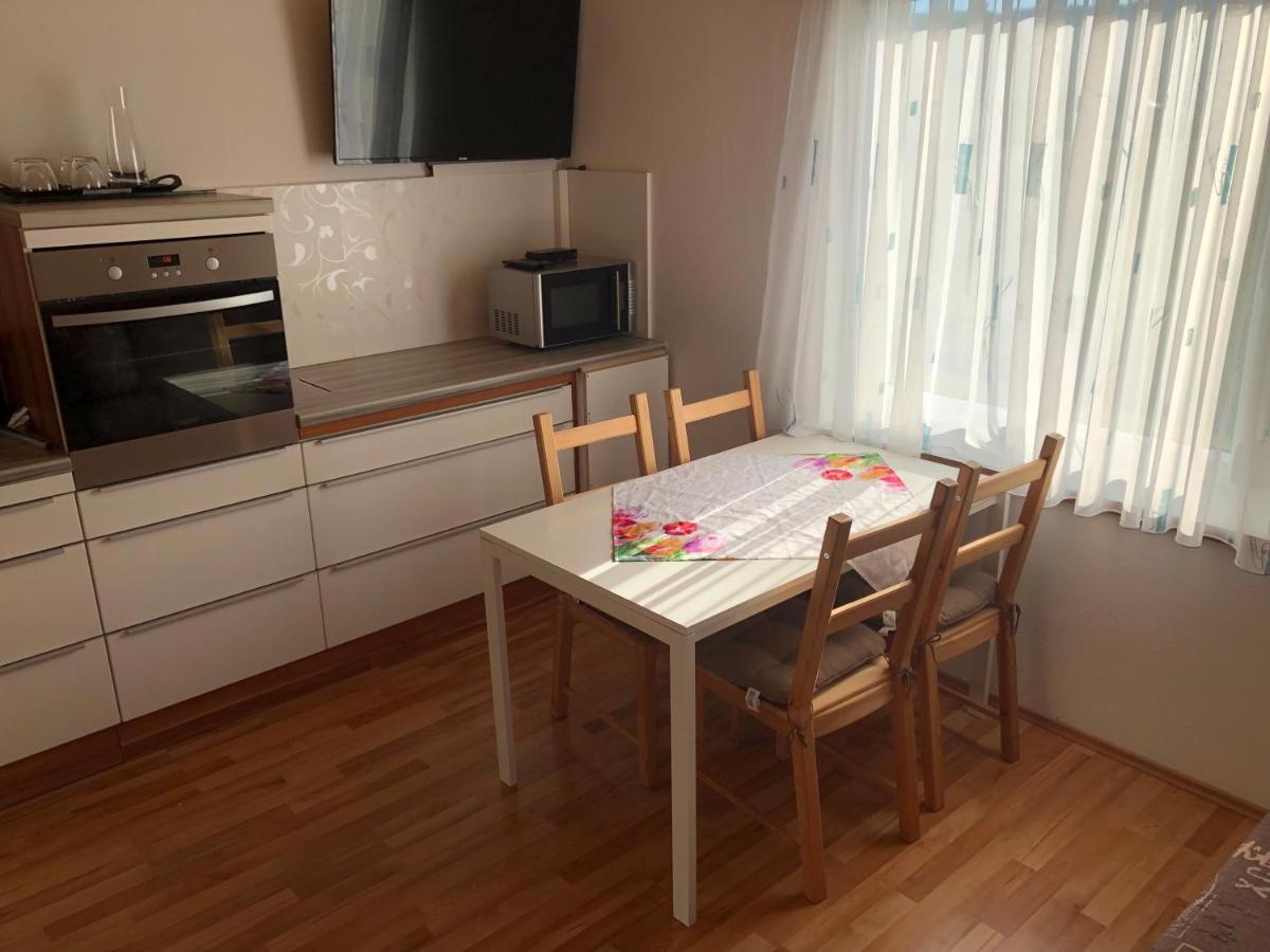 Appartement Ferienhaus Rafaela Mit Privatstrand à Ledenitzen Extérieur photo