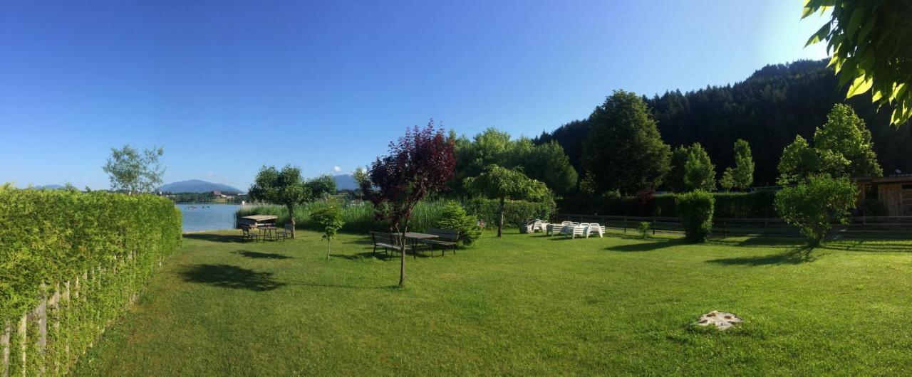 Appartement Ferienhaus Rafaela Mit Privatstrand à Ledenitzen Extérieur photo